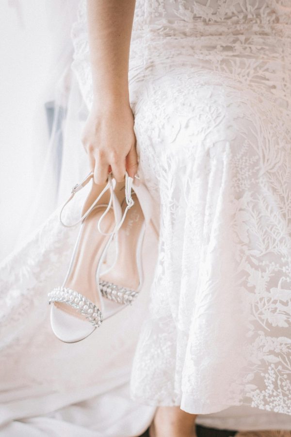 pexels-panditwiguna-2085523